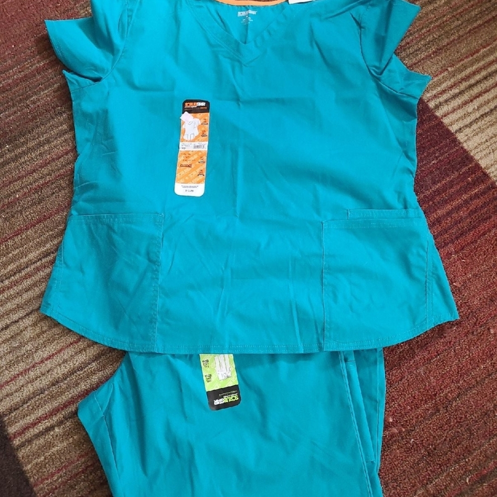 Teal Scrub Set - Picture 2 of 5